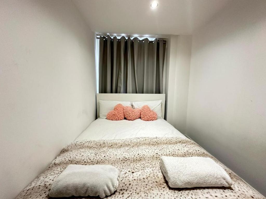Comfortable Family Near Marble Arch